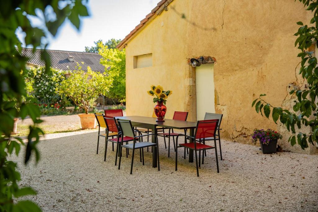 Bed and Breakfast Domaine De Laplan Cezan Экстерьер фото